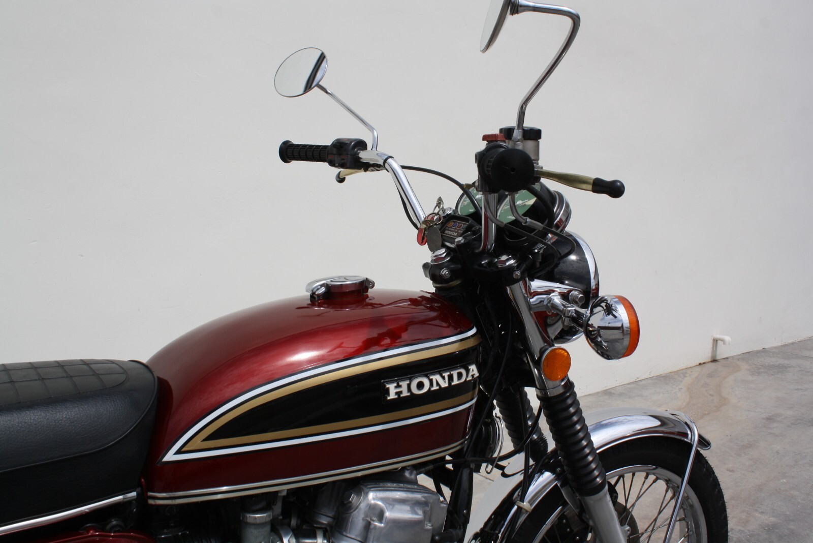 Honda-CB-1976-31