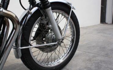 Honda-CB-1976-37