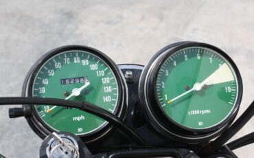 Honda-CB-1976-5