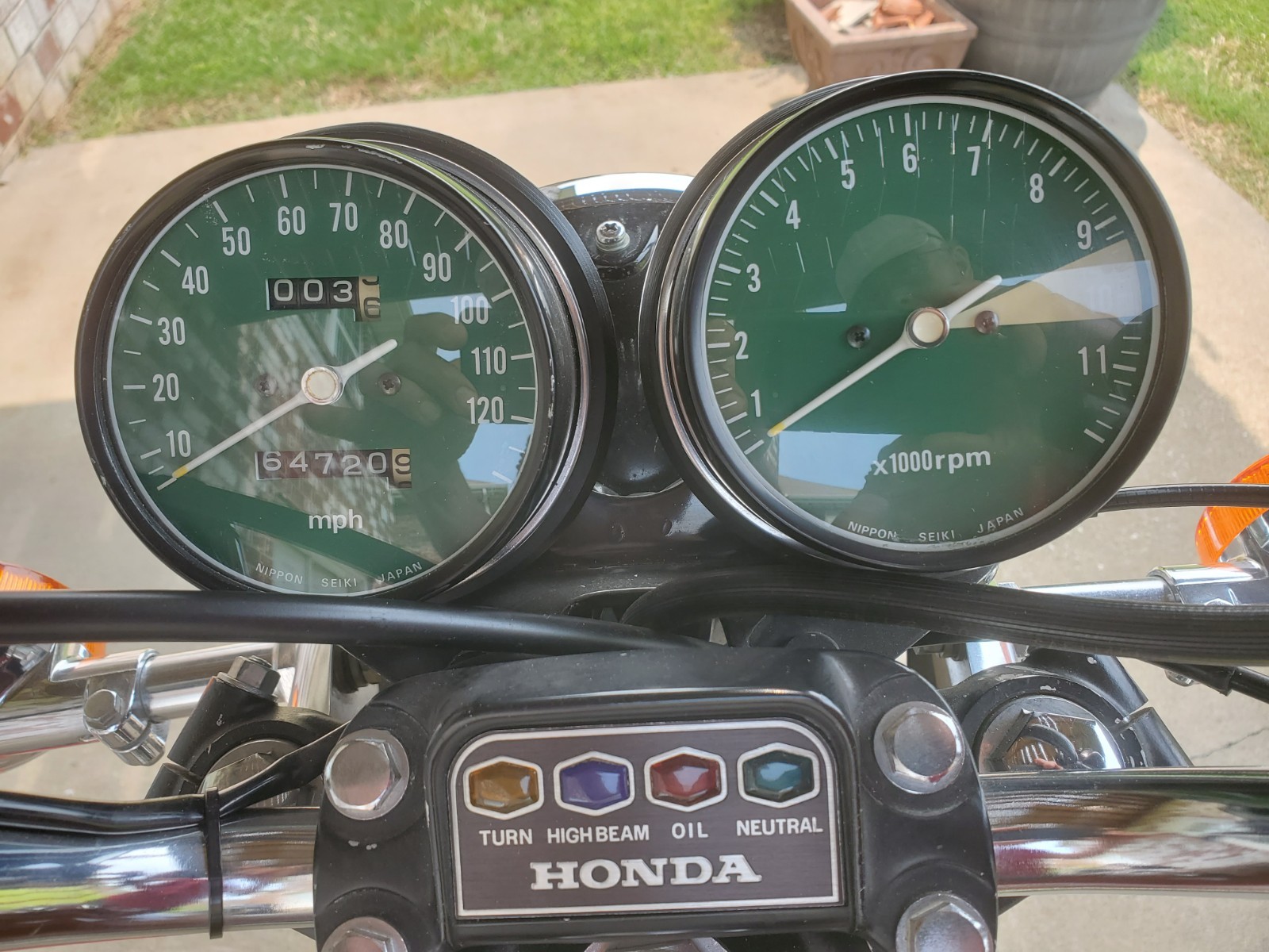 Honda-CB-1976-5
