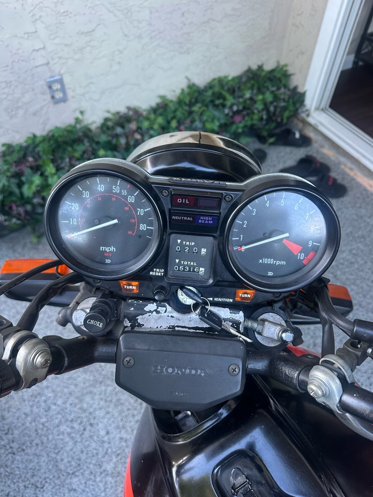 Honda-CB750F-1981-11