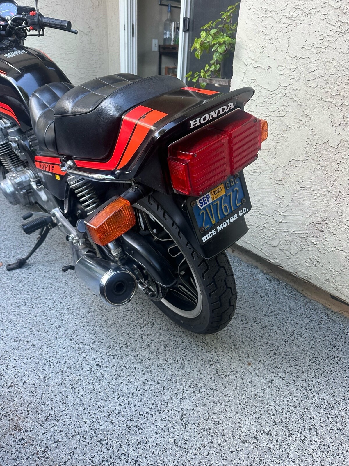 Honda-CB750F-1981-6