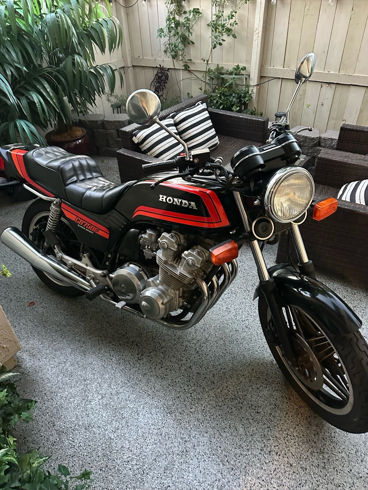 Honda-CB750F-1981