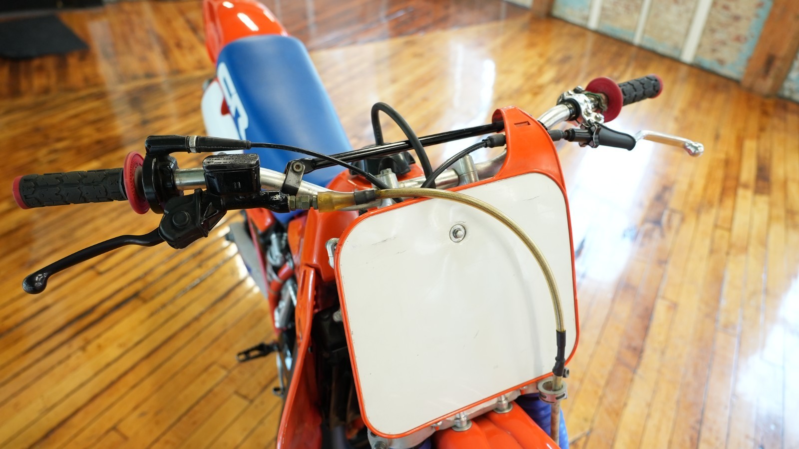 Honda-CR-1985-21