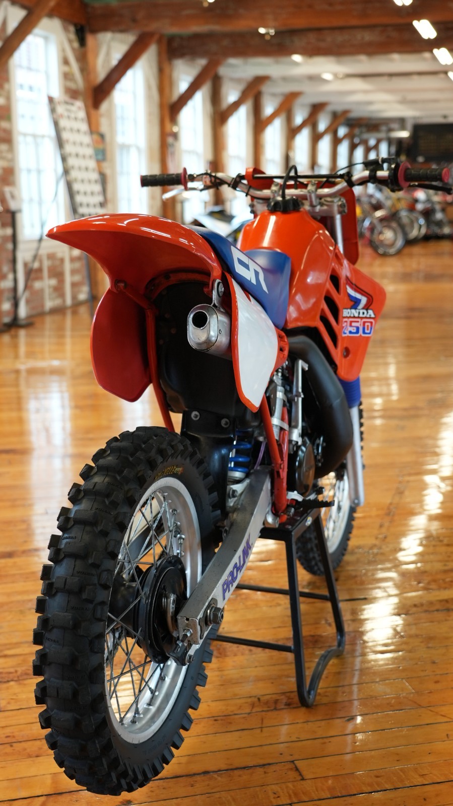 Honda-CR-1985-4