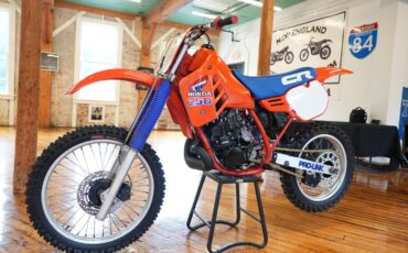 Honda-CR-1985-8