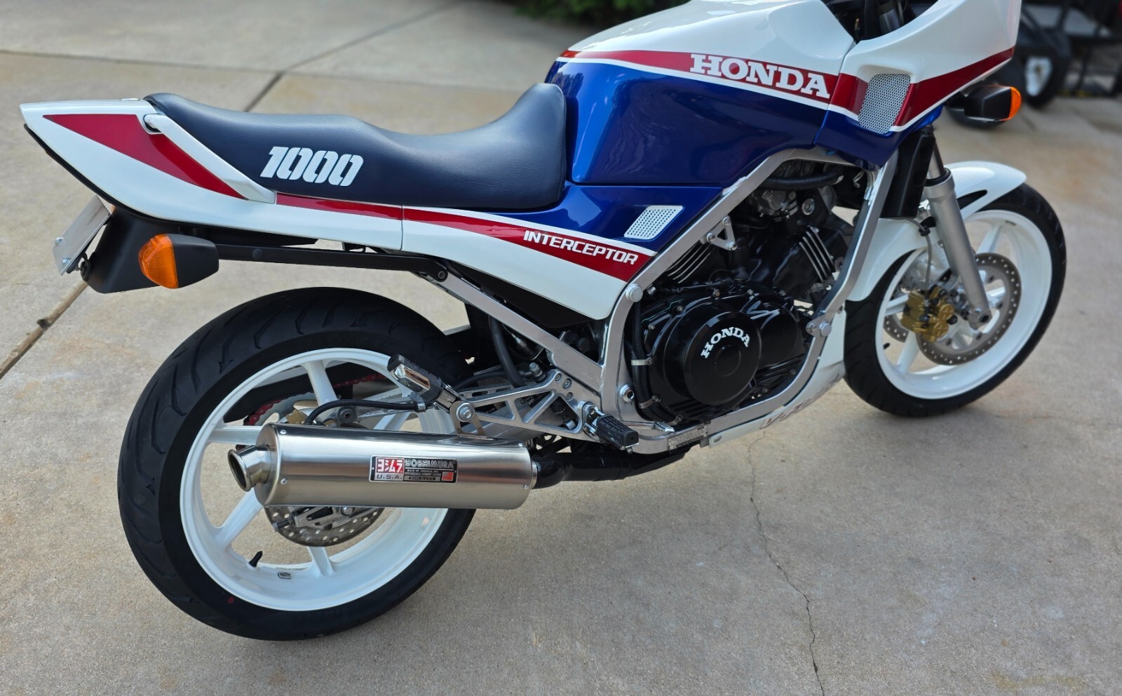 Honda-Interceptor-1984-3