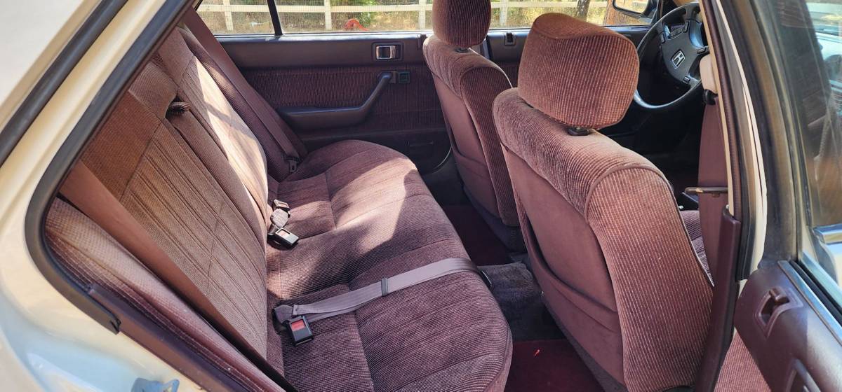 Honda-accord-1988-white-1
