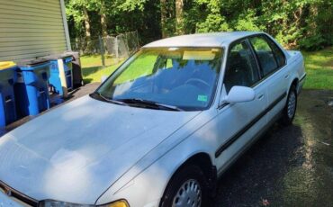 Honda-accord-1992-white-1