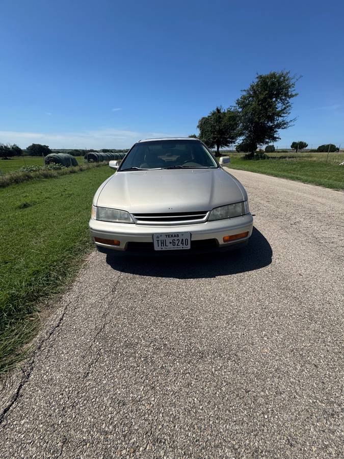 Honda-accord-1994-1