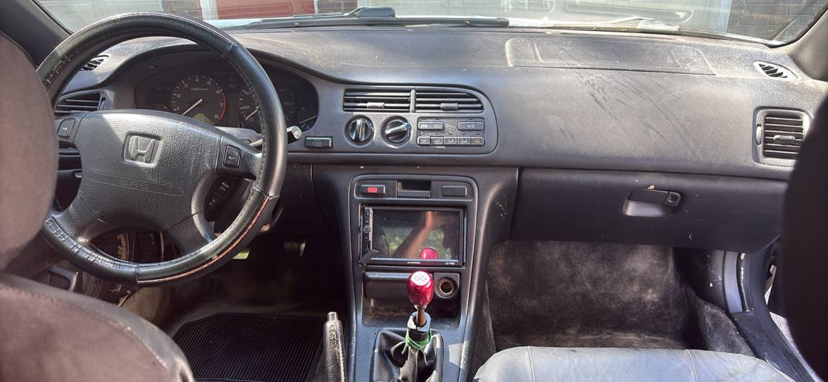Honda-accord-1994-white-4