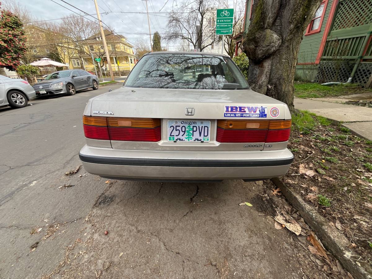 Honda-accord-ex-1990-2
