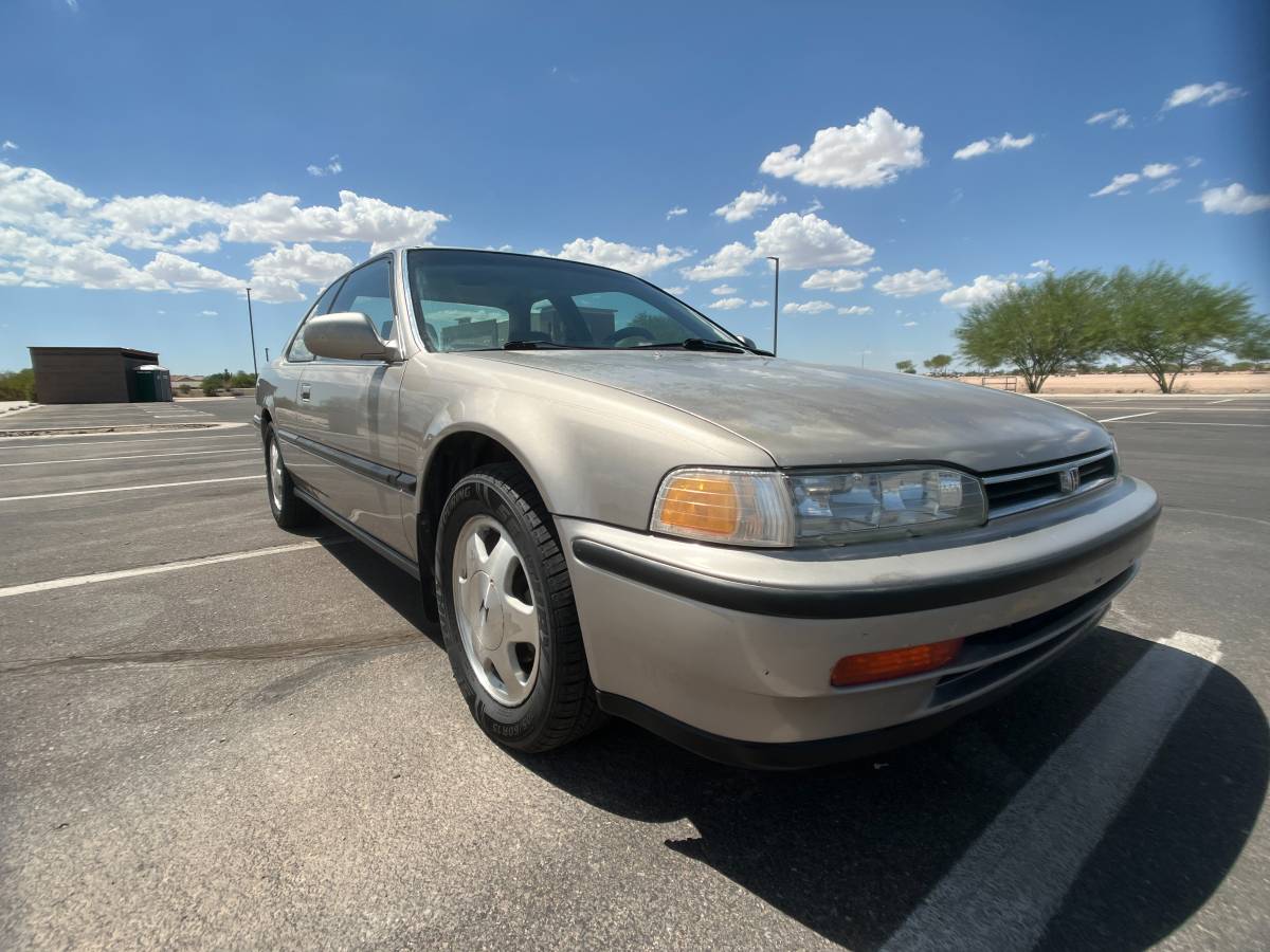 Honda-accord-ex-coupe-1993-2
