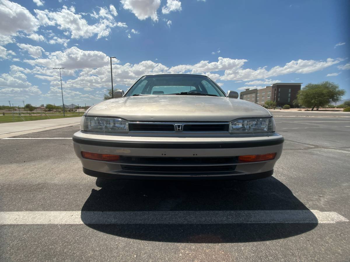 Honda-accord-ex-coupe-1993-3