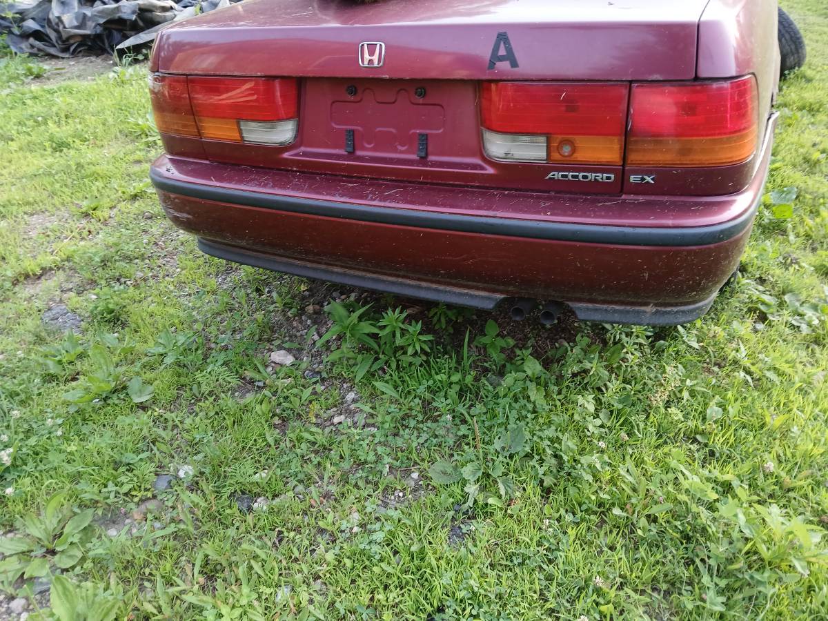 Honda-accord-ex-manual-transmission-1992-red-3
