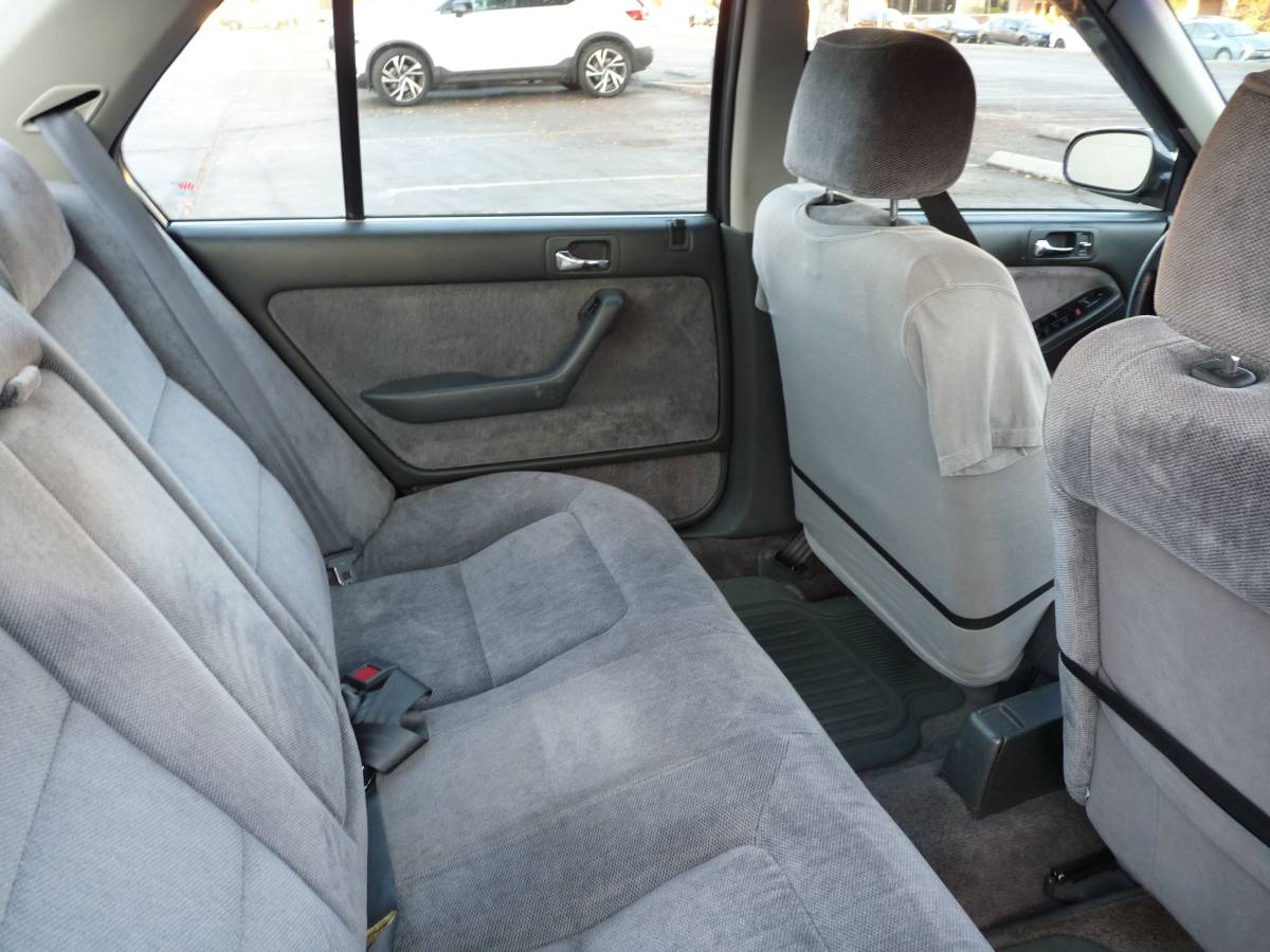 Honda-accord-lx-1991-grey-13