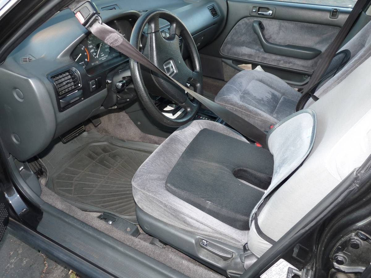 Honda-accord-lx-1991-grey-17