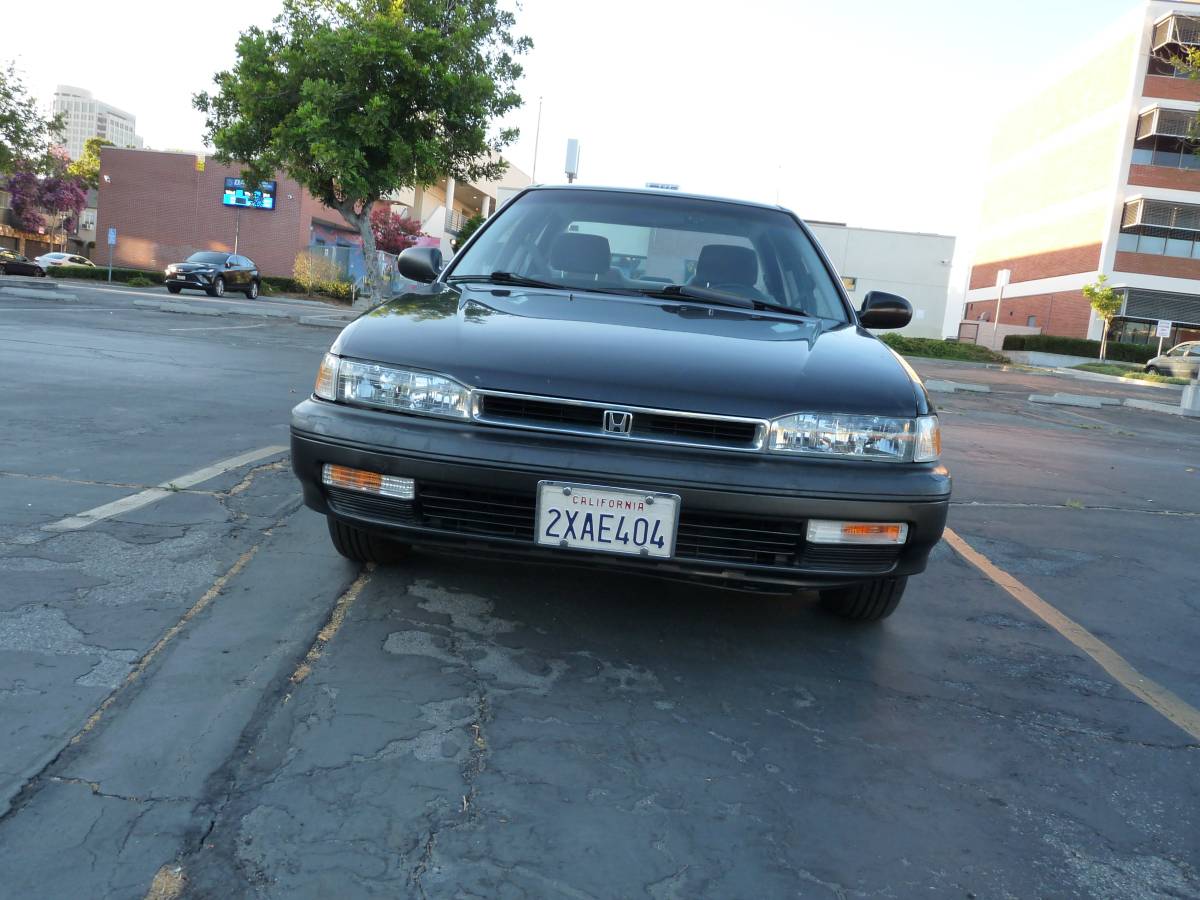 Honda-accord-lx-1991-grey