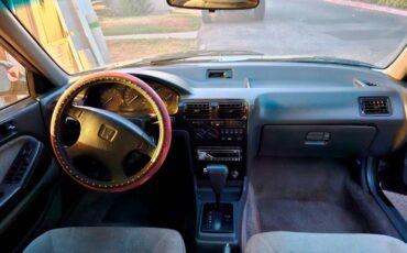 Honda-accord-lx-wagon-1993-grey-12