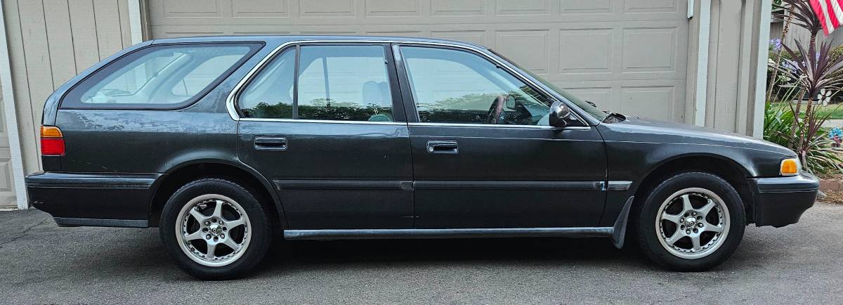 Honda-accord-lx-wagon-1993-grey-2