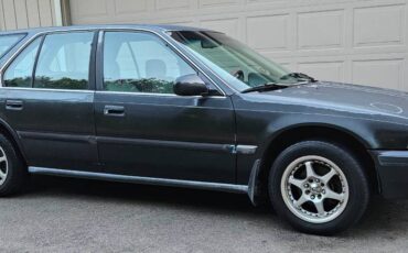 Honda-accord-lx-wagon-1993-grey