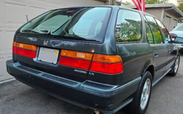 Honda-accord-lx-wagon-1993-grey-6