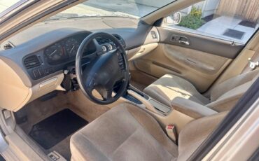 Honda-accord-sedan-lx-1995-2