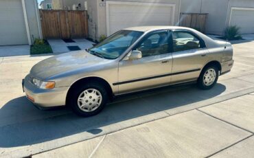 Honda-accord-sedan-lx-1995