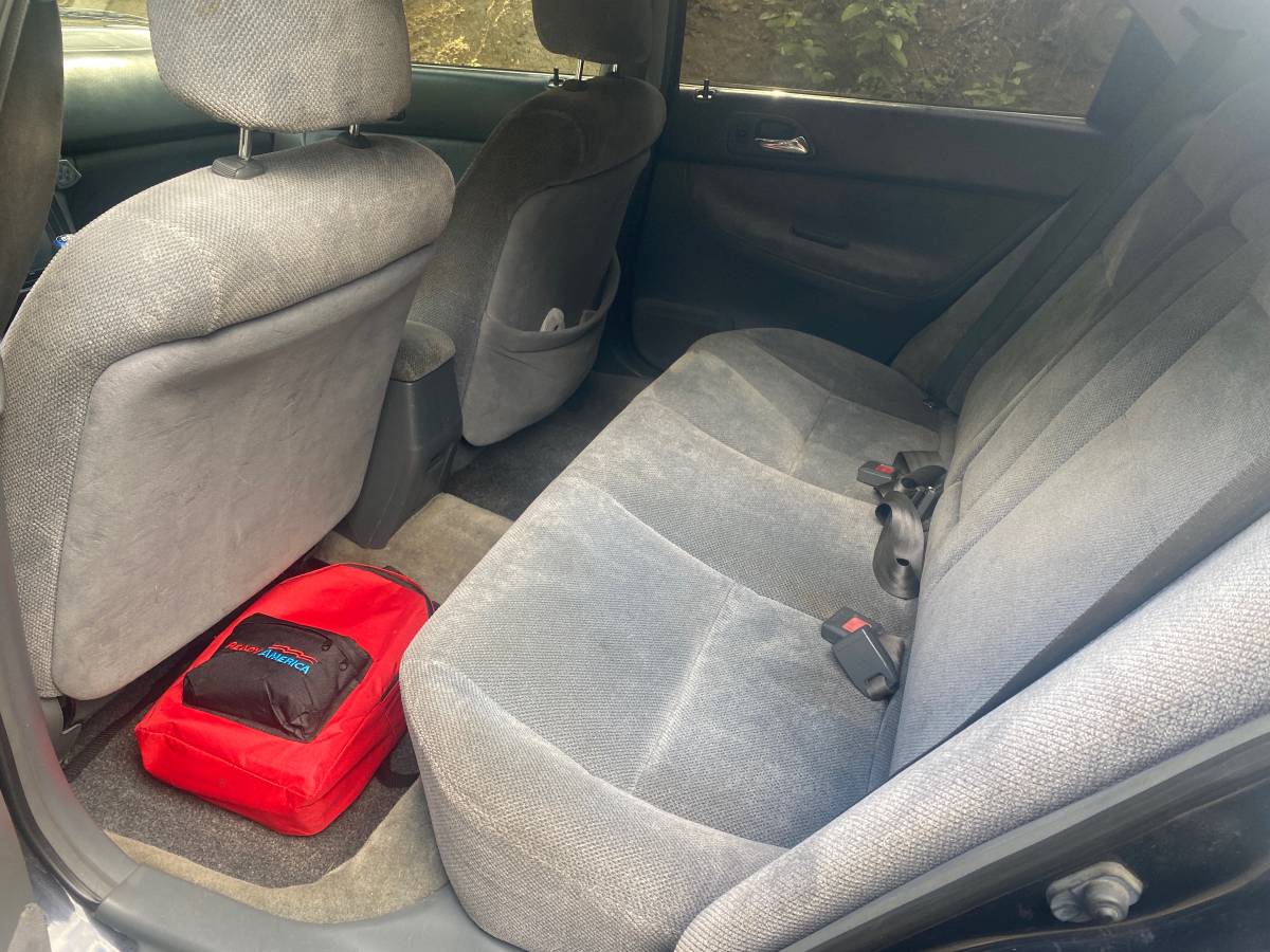 Honda-accord-wagon-1994-white-7