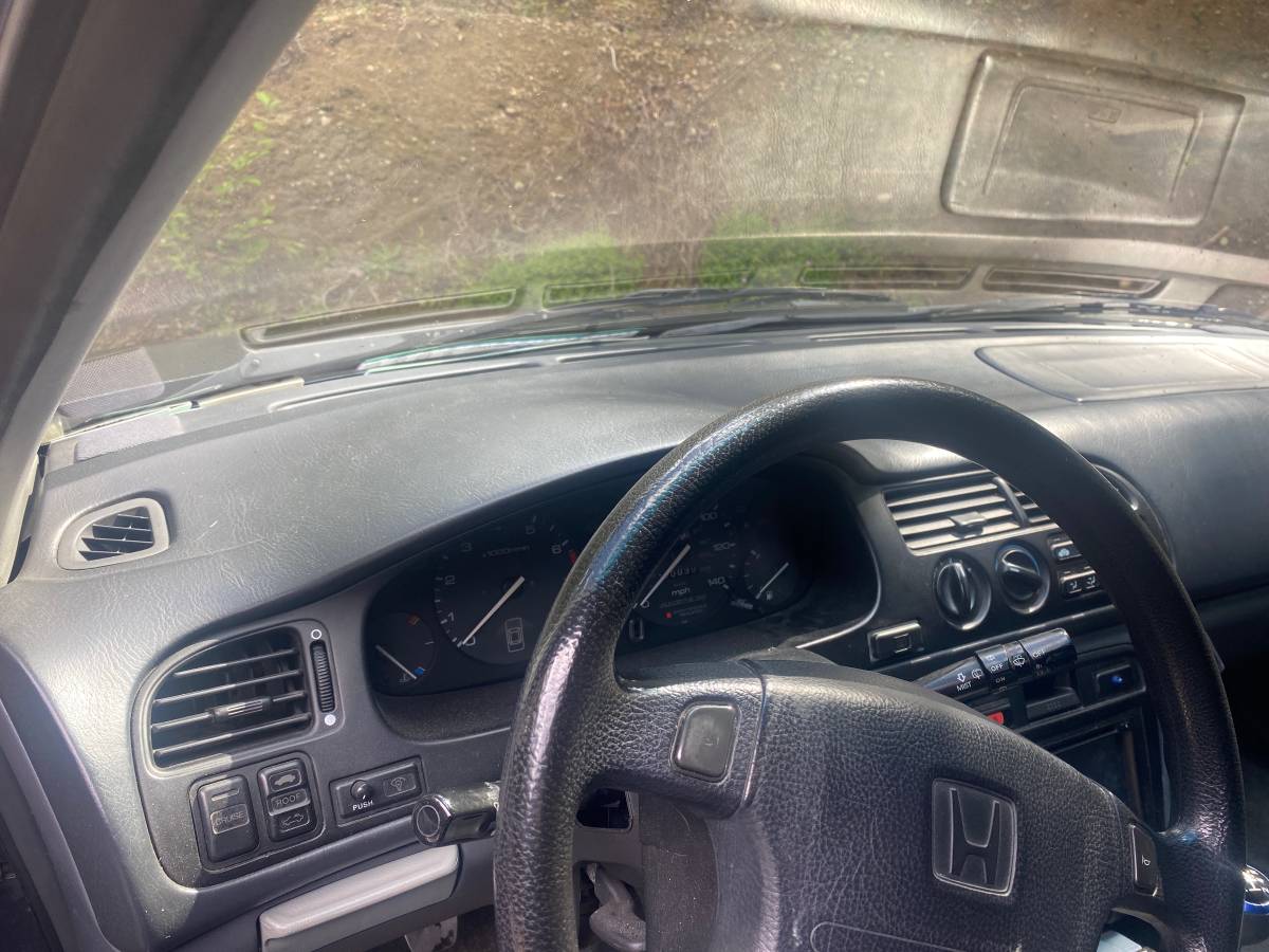 Honda-accord-wagon-1994-white-9