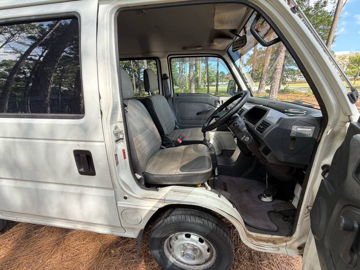 Honda-acty-1992-white-11