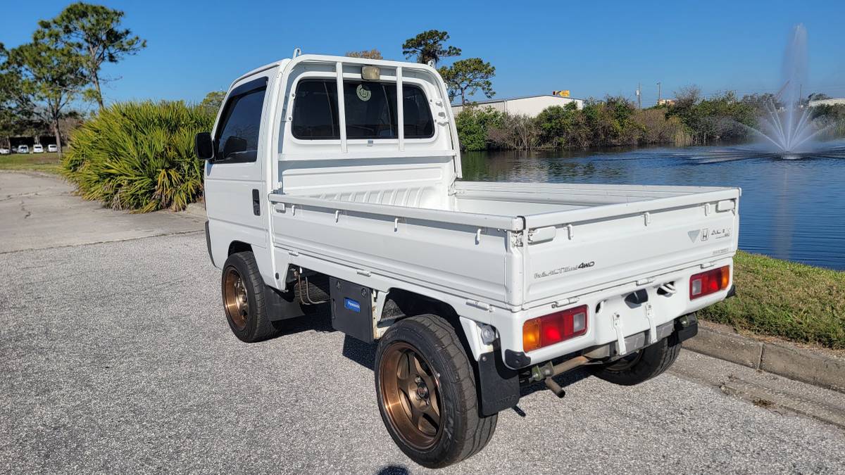 Honda-acty-minitruck-1994-white-1