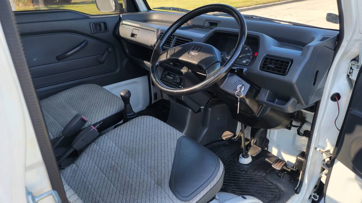 Honda-acty-minitruck-1994-white-13