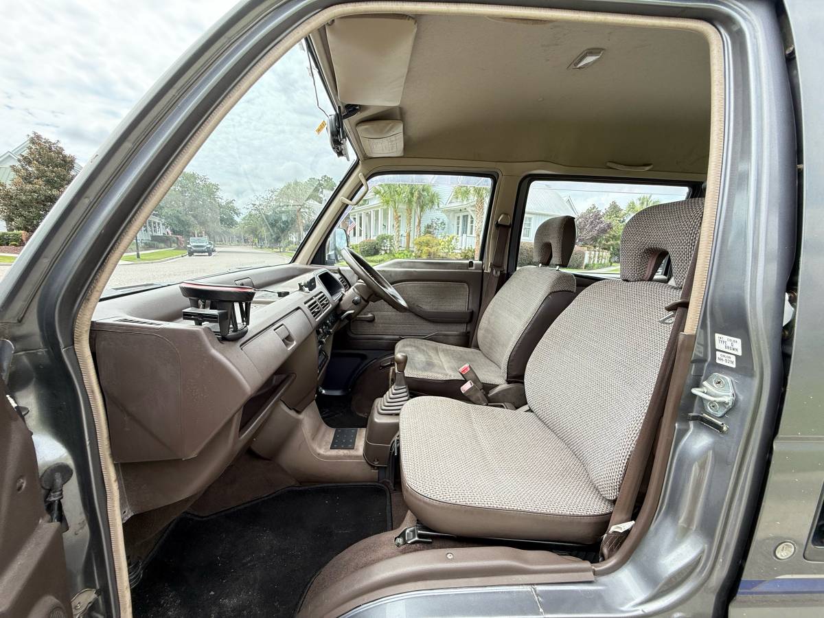 Honda-acty-van-1991-grey-7