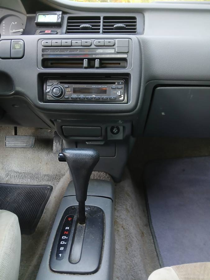Honda-civic-dx-sedan-1994-grey-7
