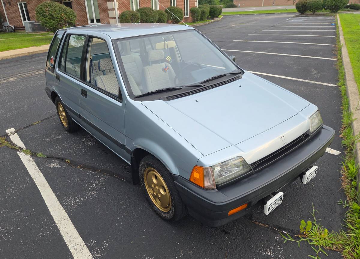 Honda-civic-dx-wagon-1985-blue-1