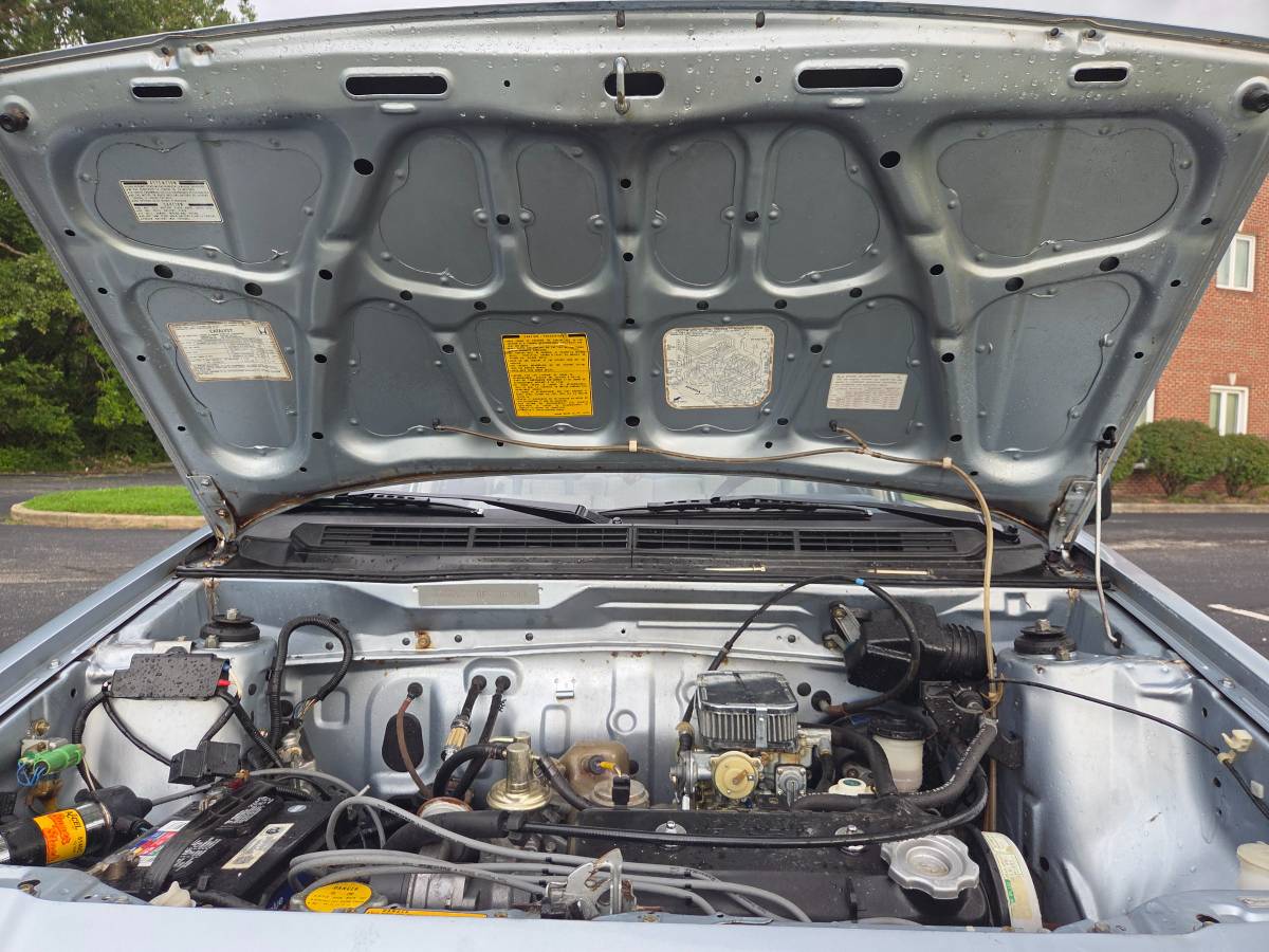 Honda-civic-dx-wagon-1985-blue-23
