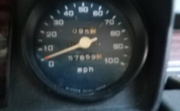 Honda-civic-hatchback-1976-yellow-10