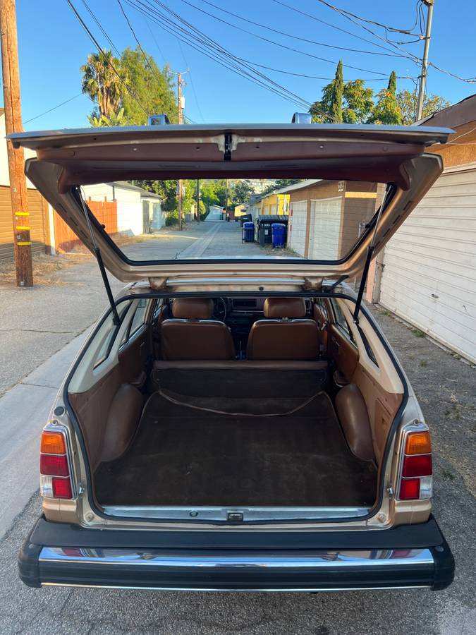 Honda-civic-wagon-1981-brown-11