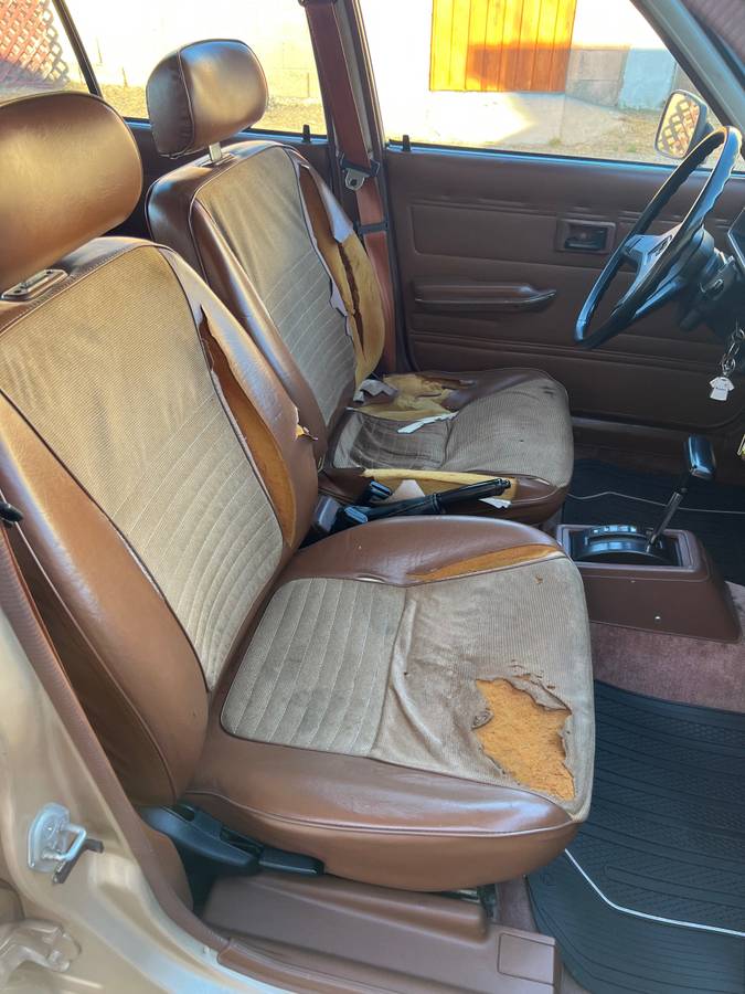 Honda-civic-wagon-1981-brown-13