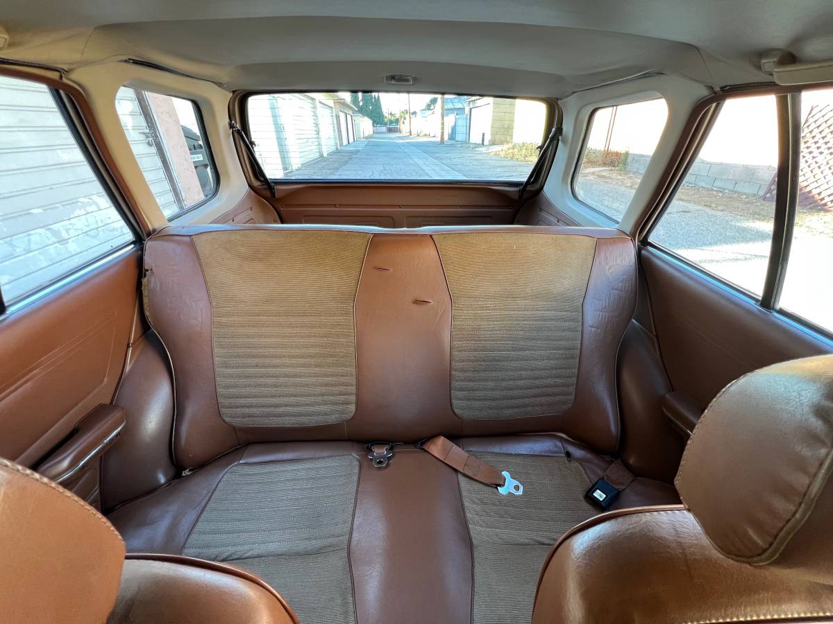 Honda-civic-wagon-1981-brown-20