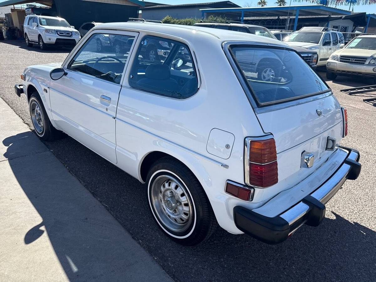 Honda-cvcc-1978-white-5