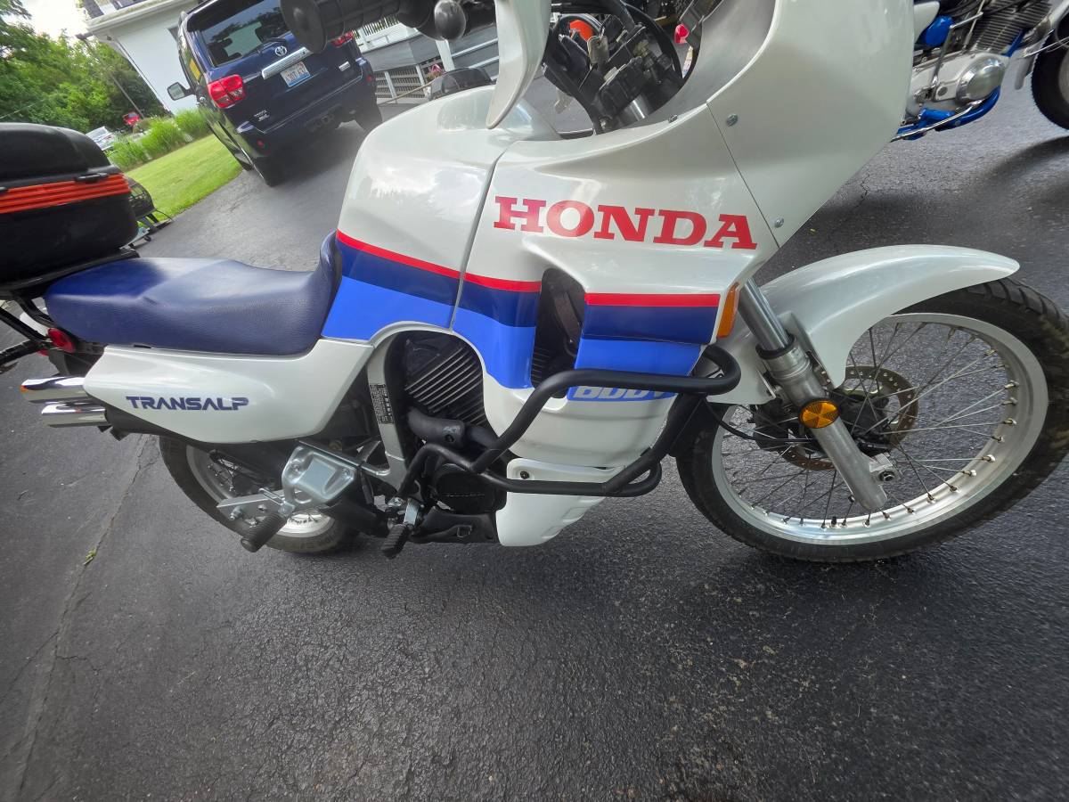Honda-transalp-1989-14