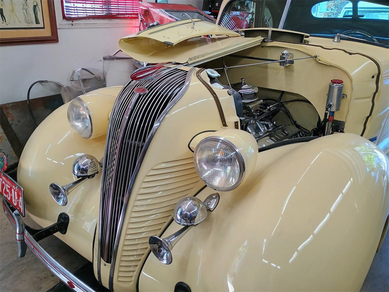 Hudson-2-dr-coupe-1937-Saxony-tan-5