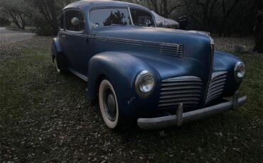 Hudson-Coupe-1940-Blue-Beige-2