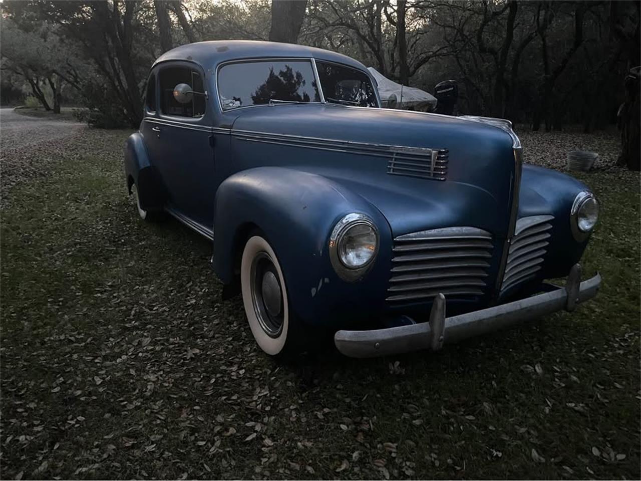Hudson-Coupe-1940-Blue-Beige-2