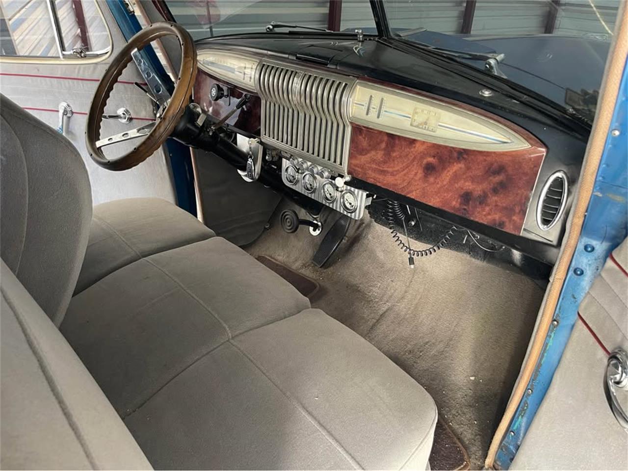 Hudson-Coupe-1940-Blue-Beige-6