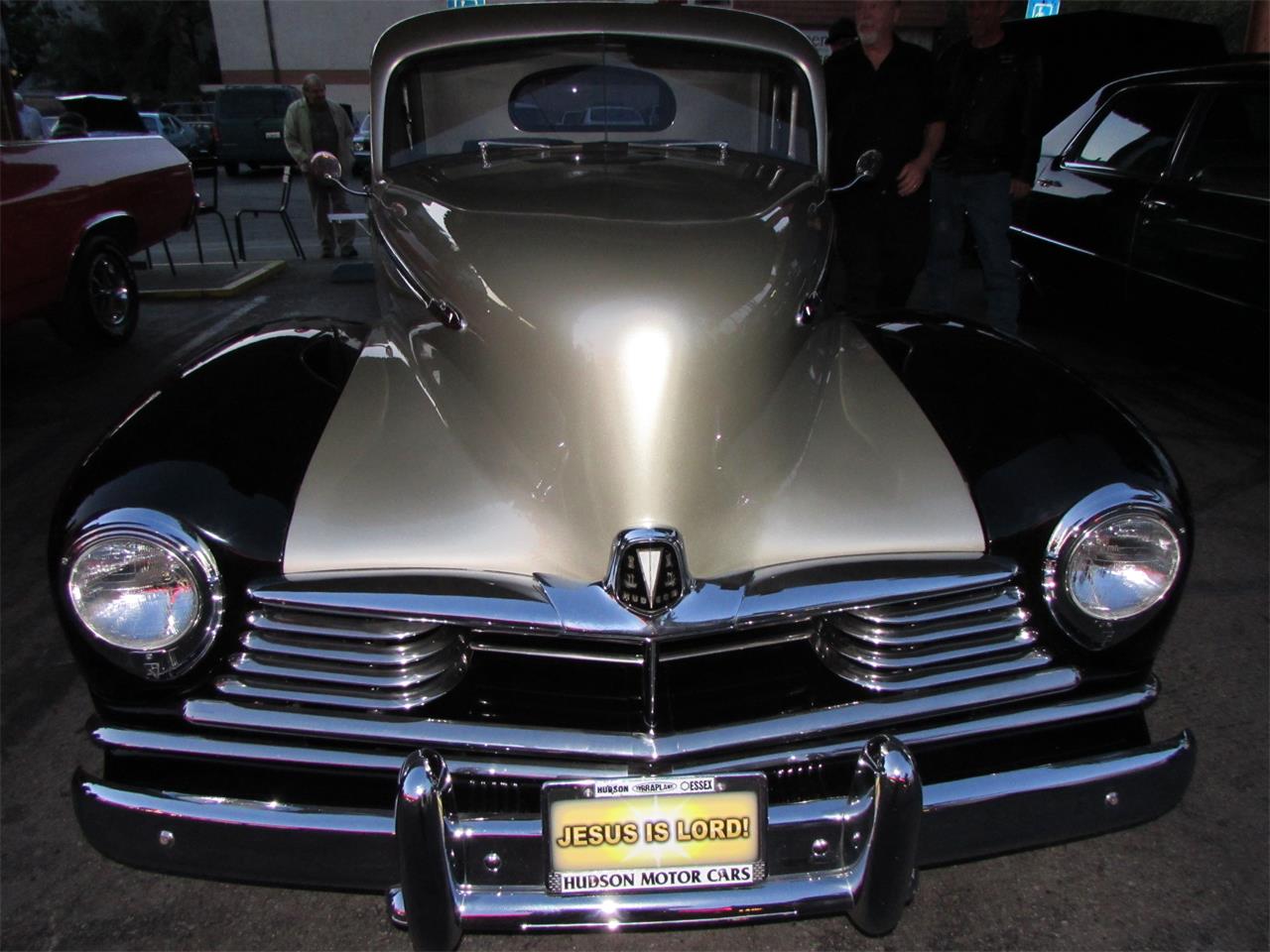 Hudson-Pickup-1946-Champagne-amp-Black-Champagne-amp-Black-1