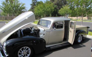 Hudson-Pickup-1946-Champagne-amp-Black-Champagne-amp-Black-2