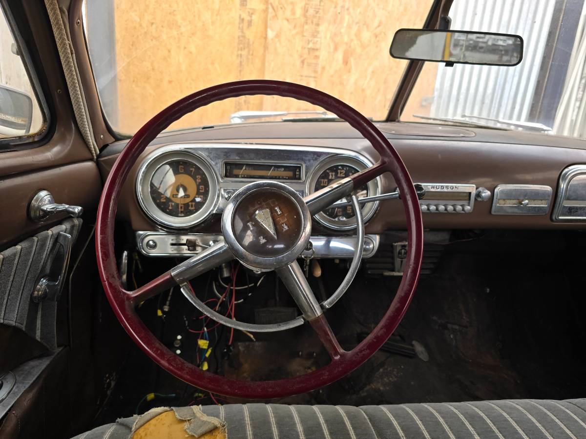 Hudson-commodore-1951-7